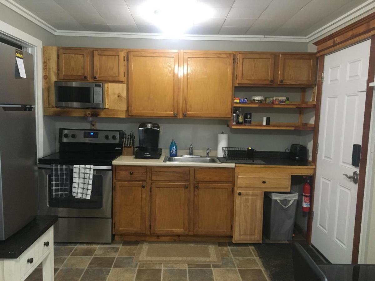 Just Like Being At Home- Newly Renovated Unit North Troy Ngoại thất bức ảnh